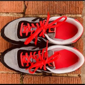 New balance shoes